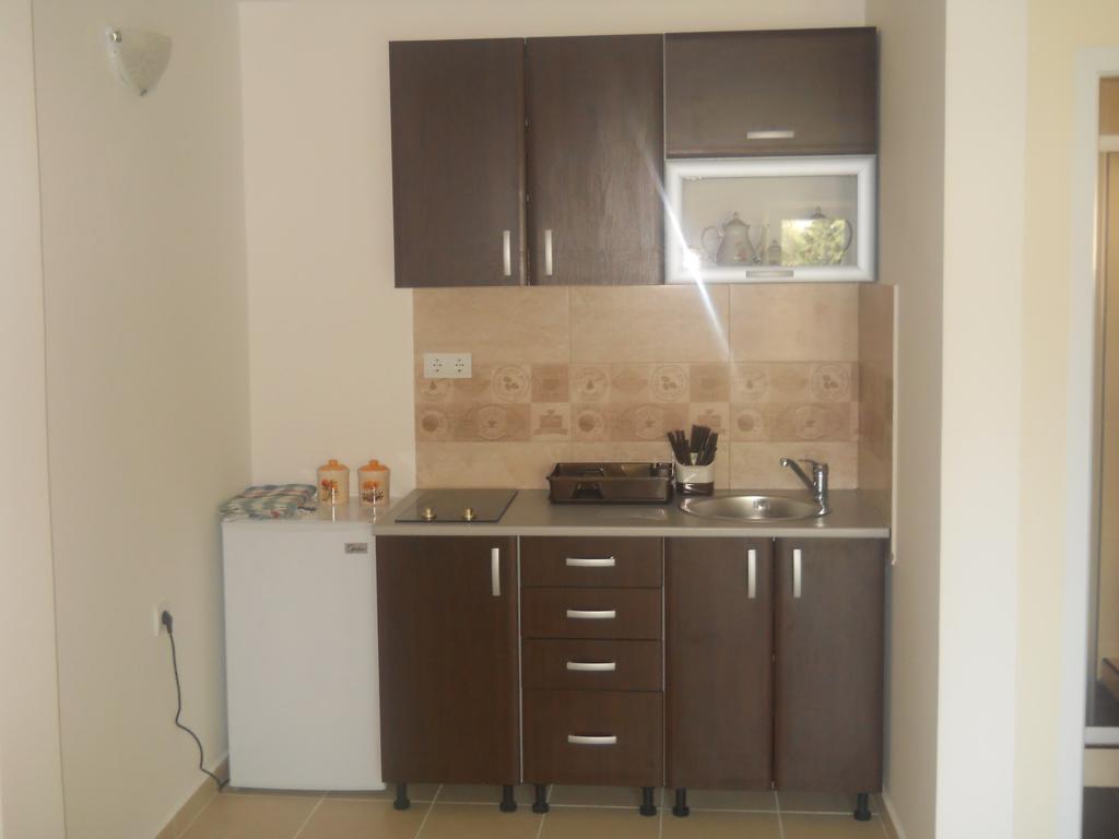 Apartments Brnjada ストモレ 部屋 写真